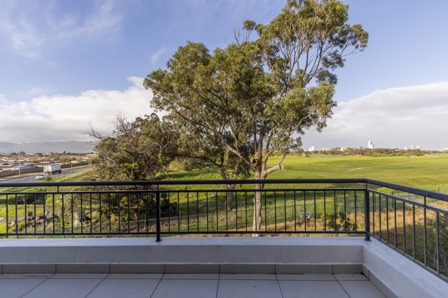 2 Bedroom Property for Sale in De Velde Western Cape
